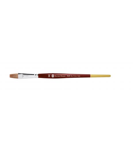 Series 71/C flat brush with ox hair and short handle.