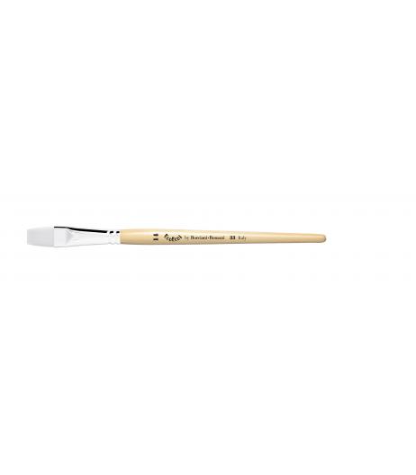 Series 33 flat brush with white synthetic fibre and short handle.